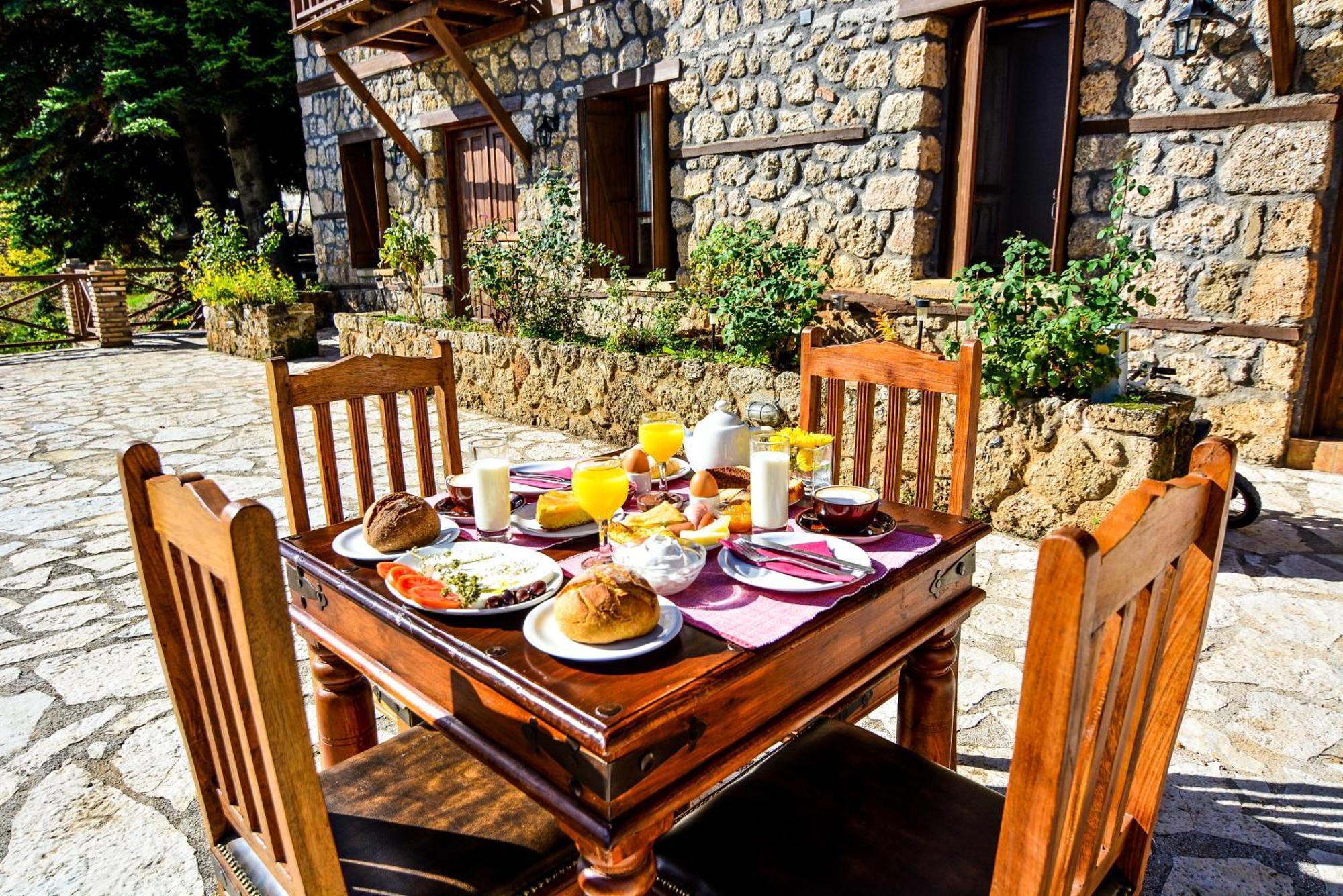 Pigi Tarlampa Hotel Ano Trikala Ngoại thất bức ảnh