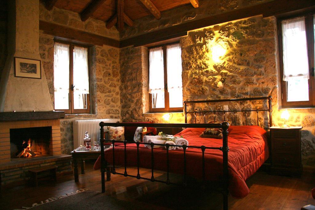 Pigi Tarlampa Hotel Ano Trikala Phòng bức ảnh