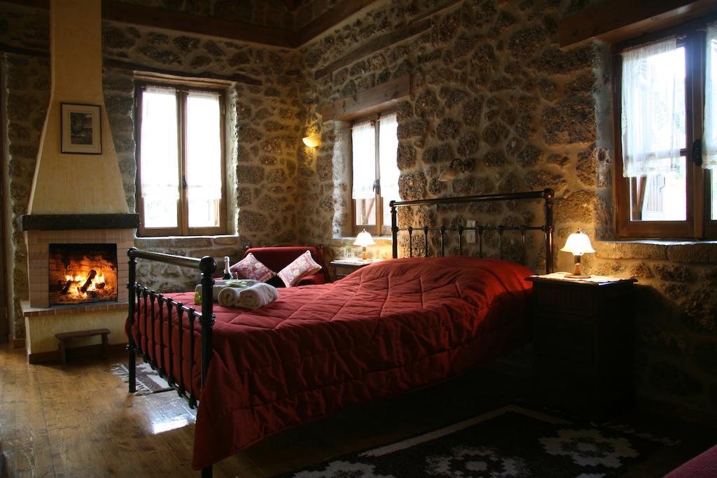 Pigi Tarlampa Hotel Ano Trikala Phòng bức ảnh